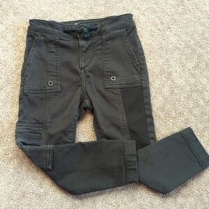 LIKE NEW! DL1961 The William Boys Cargo jean